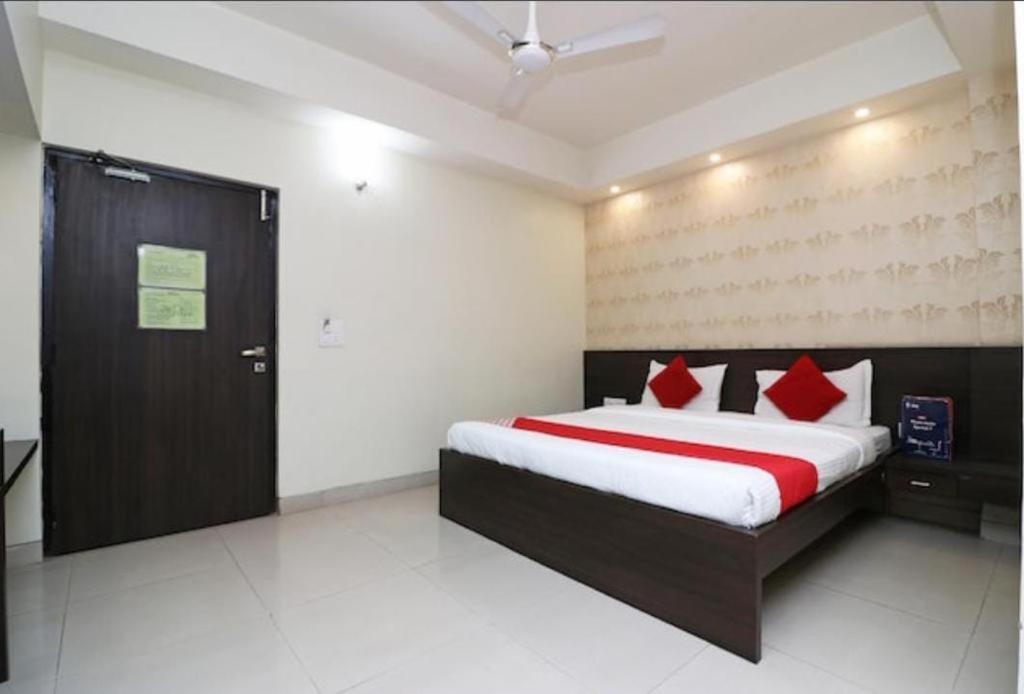 Shelter Hotel Lucknow Eksteriør billede