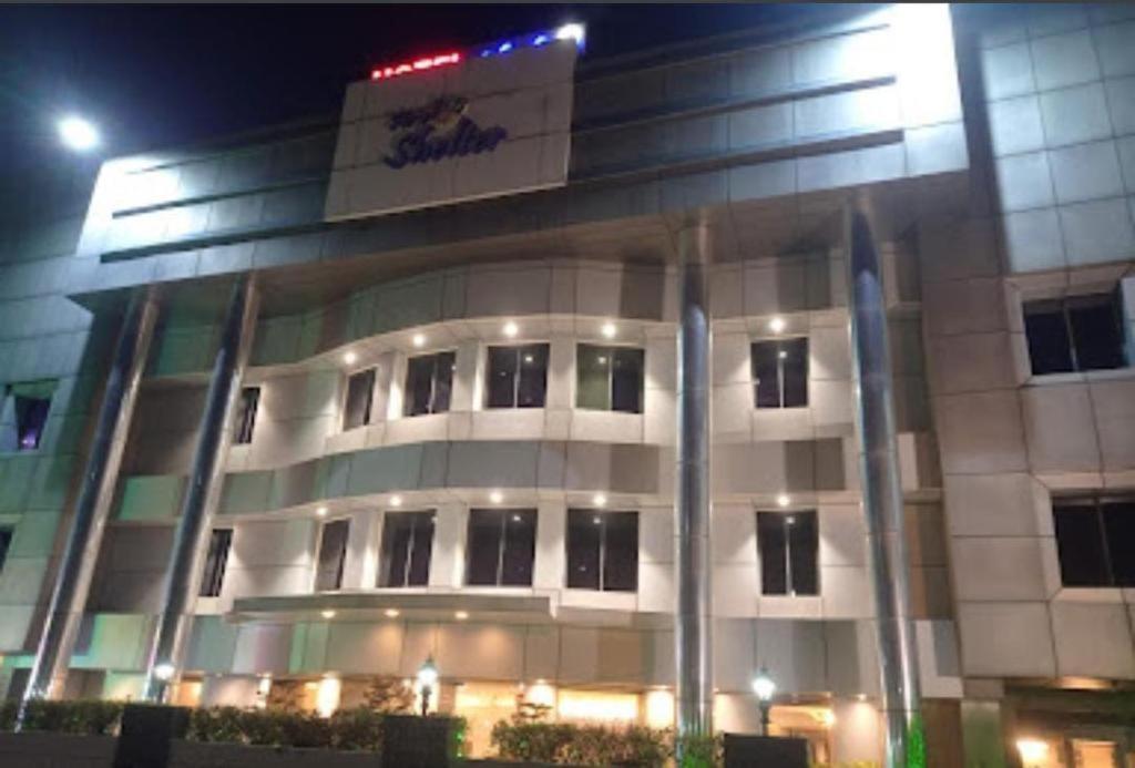 Shelter Hotel Lucknow Eksteriør billede