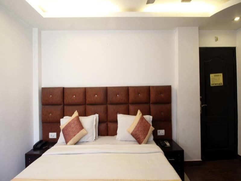 Shelter Hotel Lucknow Eksteriør billede